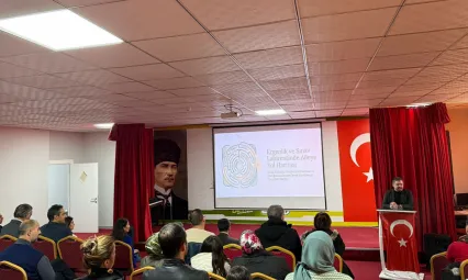 Çamlıca Kolejinde 'Aile ve Çocuk İletişimi' semineri
