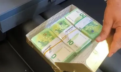 CHP'li Manavgat Belediye'sine rüşvet operasyonu: Baklava kutusunda 110 bin Euro