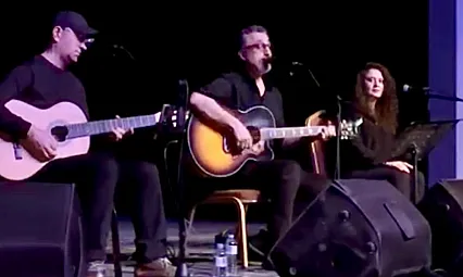 Malatya'da Grup Abdal Coşkusu: Salon Tıklım Tıklım Doldu