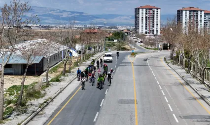 Yeşilyurt Belediyesi'nden Baharın Gelişine Pedallı Kutlama!