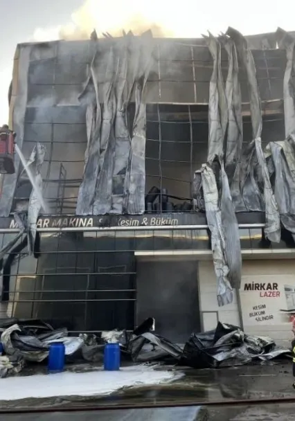 Kocaeli'yi Yasa Boğdu: Fabrika Yangınında 6 Kişi Hayatını Kaybetti