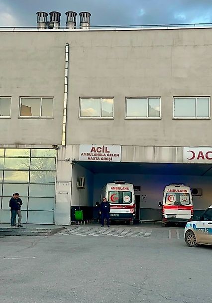 Yeşilyurt'ta trafik kazası: 4'ü çocuk 5 kişi yaralandı