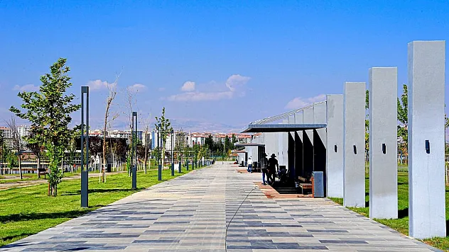 100. Yıl Kent Parkı Çalışmalarında  Sona Gelindi