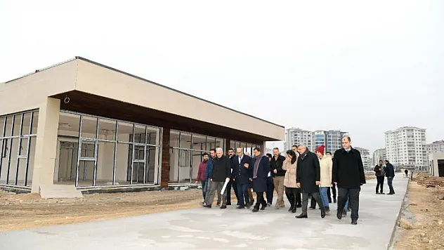 100. Yıl Parkımız Lokasyon Olarak Çok Donanımlı