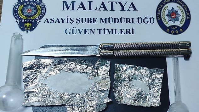 103 uyuşturucu hap ve 362 gr narkotik madde ele geçirildi.