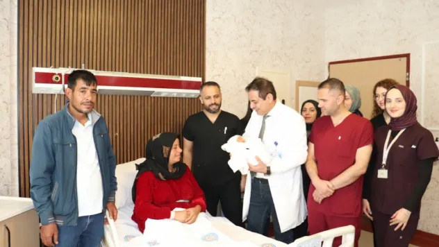 15 yıl sonra gelen mutluluk: Olgun Ailesi Harran Üniversitesi Hastanesi'nde evlat sahibi oldu