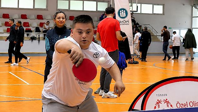 150 Özel Sporcu Malatya'da Madalya İçin Yarıştı