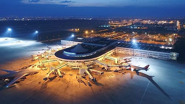 206 Bin 978 Uçak Trafiği Gerçekleşti