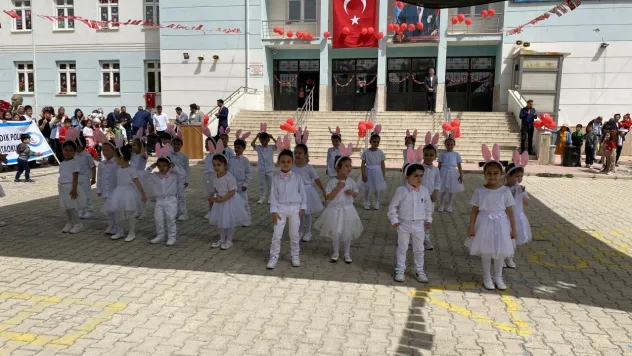 23 Nisan Ulusal Egemenlik Ve Çocuk Bayramı İlçemizde Kutlandı