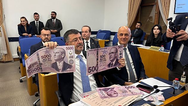 '4 Ayda Yıllık Enflasyon Hedefi Aşıldı'
