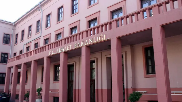 Adalet Bakanlığı 5 bin yeni personel alacak