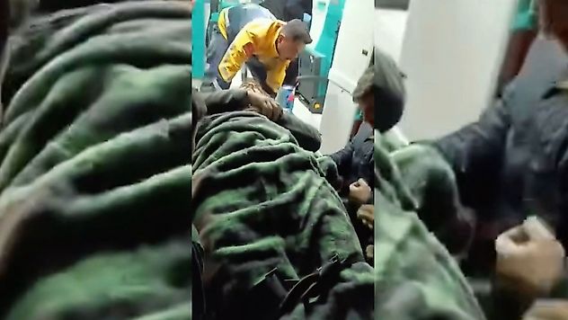 Adıyaman'da Kum Eleme Makinasında Sıkışan İşçi Kurtarıldı