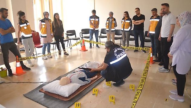 Adli Vakalarda Maddi Delillere Yaklaşım Eğitimi verildi