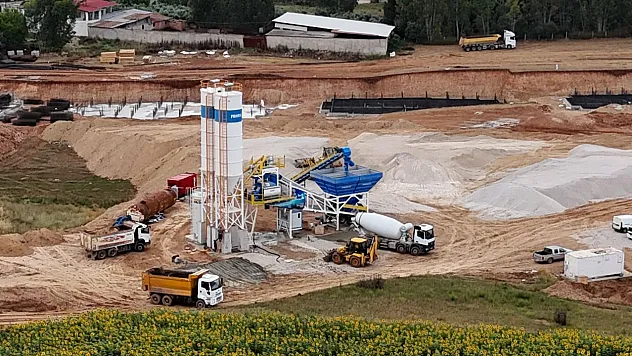 Afet Bölgesinde Beton Üretimi Zirveye Ulaştı