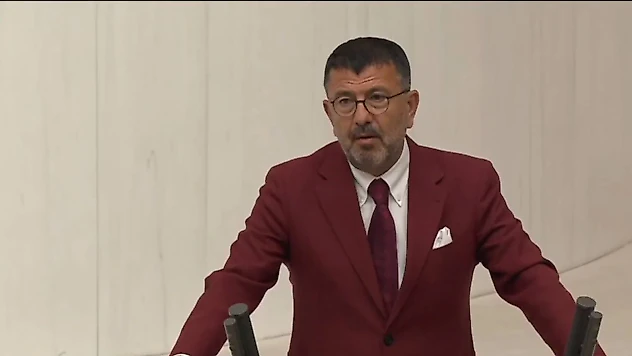 Ağbaba: 'Sosyal Konut Umudu, Milyonluk Borca Dönüştü'