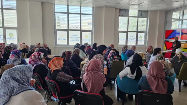 'Aile İçi İletişimin Çocuklar Üzerindeki Etkisi' Anlatıldı