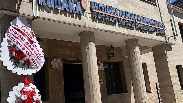 Ajans Doğu'dan KUDAKA'ya Çelenk