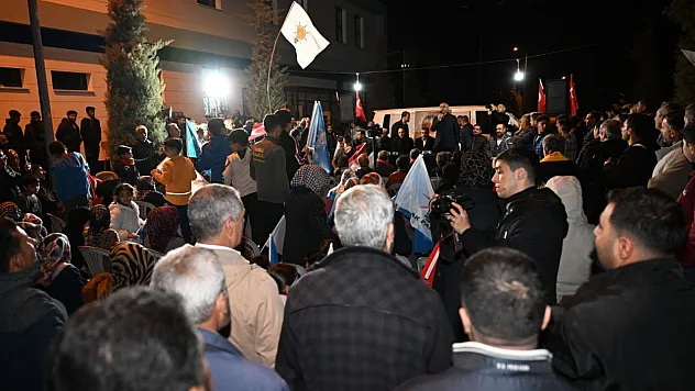 AK Parti'de Son Mahalle Toplantısına Yoğun İlgi