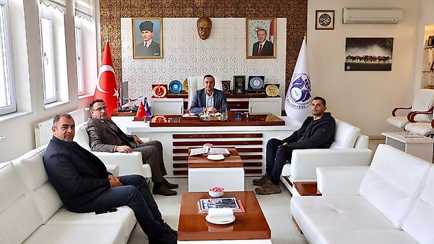 Akçadağ'a 7 Kilometrelik Sıcak Asfalt Müjdesi
