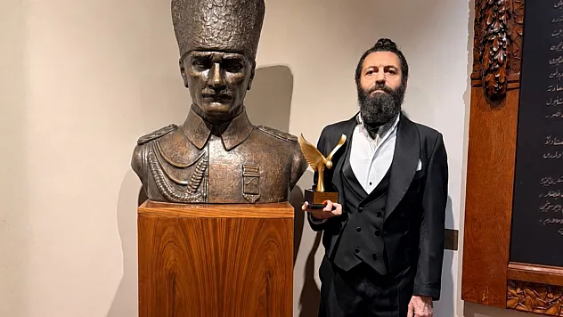 Akif Manaf Sağlık ve Barış Ödülü Gazi Mustafa Kemal Atatürk'e İthaf Edildi