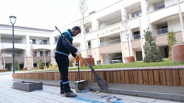 Akpınar Çarşısı'nda Temizlik Seferberliği Başladı