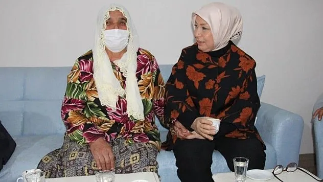 Allah, Cumhurbaşkanımıza zeval vermesin