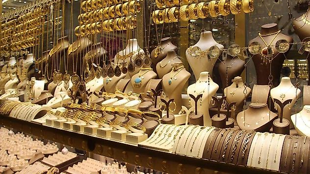 Altın fiyatları güne düşüşle başladı