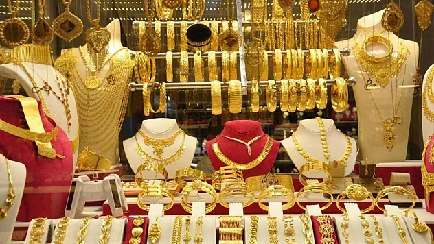 Altın fiyatları yeni haftaya yatay seyirle başladı