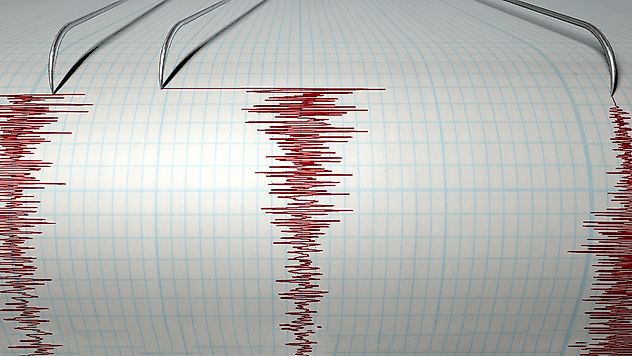 Ankara'da deprem: Çevre illerden de hissedildi