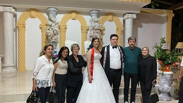 Ankara Pütürgeliler Dernek Başkanı Güzin Koçak'ın Oğlu Görkemli Bir Düğünle Dünyaevine Girdi