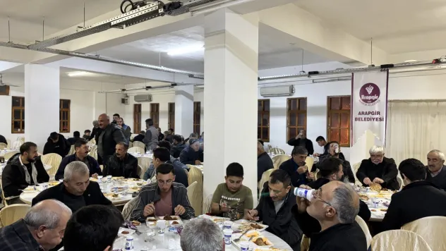 Arapgir Belediyesi'nden Esnaflara İftar Yemeği