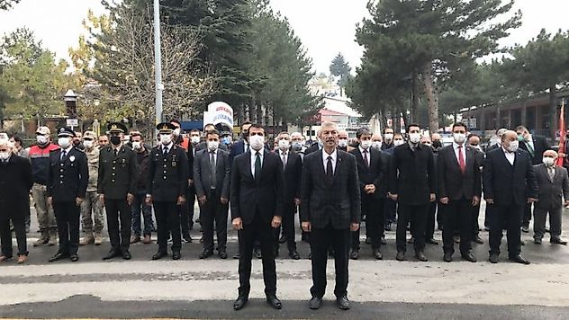 Arapgir'de 10 Kasım Atatürk'ü Anma Programı Düzenlendi