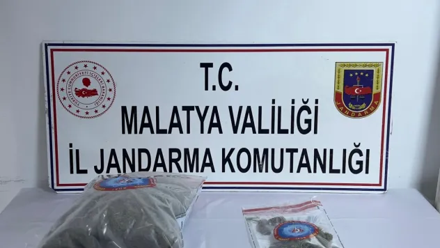 Arapgir'de Uyuşturucuya Geçit Yok: Jandarma 3,3 Kilo Esrar Ele Geçirdi