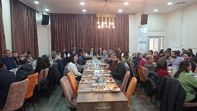 Arguvan'da Öğretmenler günü kutlandı