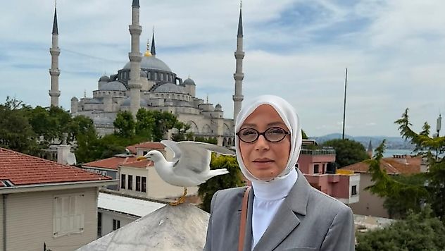 'Aziz İstanbul' Mesajı Düşündürdü: Öznur Çalık Malatya'dan Uzaklaşıyor mu?