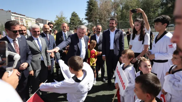 Bakan Bak: GSB spor okullarından bu yıl 1 milyon 811 bin çocuk yararlandı