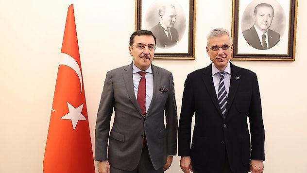 Bakan Memişoğlu'ndan Malatya'ya Şehir Hastanesi Talimatı