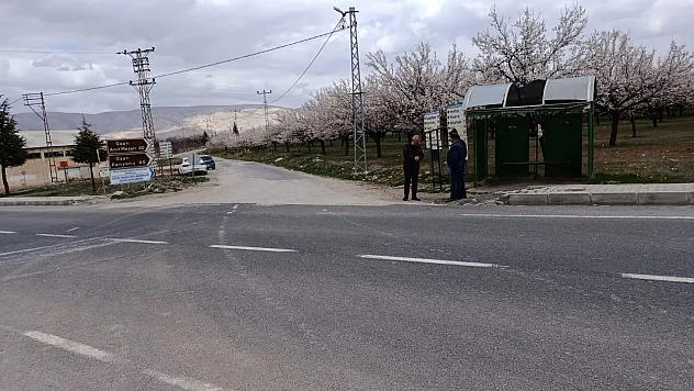Balaban Mahallesi'nde Tehlikeli Yol: Ölüm Getiren Noktaya Acil Müdahale Çağrısı