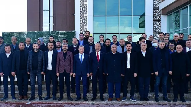 Başkan Çınar, Ak Parti Ve Mhp İlçe Yönetimi Ve Meclis Üyeleriyle İstişare Toplantısı Yaptı