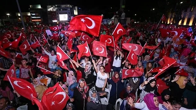 Başkan Çınar'dan 15 Temmuz Demokrasi Ve Milli Birlik Günü Mesajı