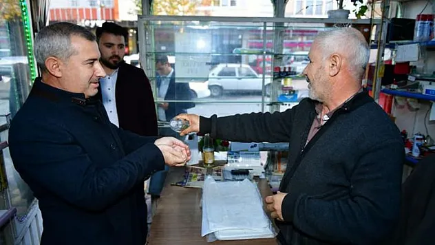 Başkan Çınar, İlçedeki Esnafları İşyerlerinde Ziyaret Edip Taleplerini Dinledi