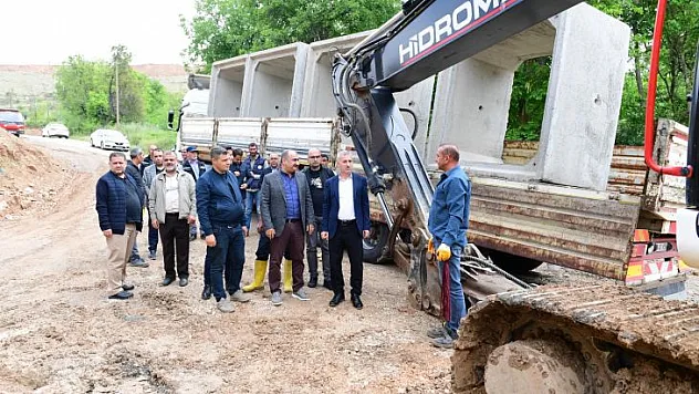 Başkan Çınar, Yakınca İle Mullakasım Arasındaki Dere Islah Ve Yol Yenileme Çalışmalarını İnceledi
