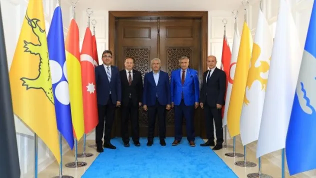 Başkan Güder, Balıkesir'den Gelen Misafirleri Tarihi Mekanlarda Ağırladı