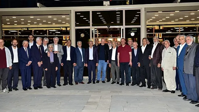 Başkan Güder, Malatya'nın Kanaat Önderlerini İftarda Ağırladı