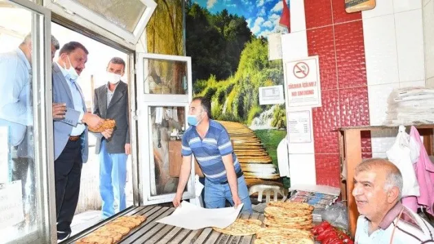 Başkan Gürkan, Akçadağ'da Esnaf Ve Vatandaşlarla Bir Araya Geldi