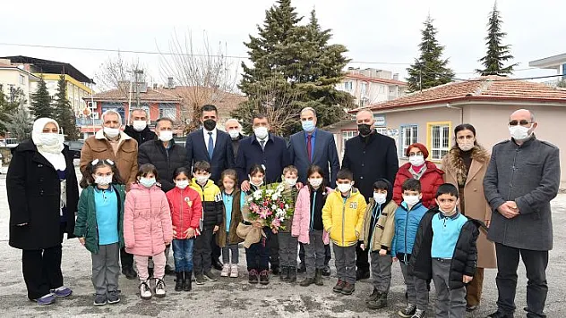 Başkan Gürkan, Hacı İbrahim Işık İlkokulunu Ziyaret Etti