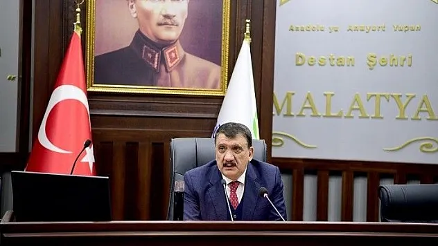 Başkan Gürkan İstişare Toplantısında Belediye Yöneticileriyle Bir Araya Geldi