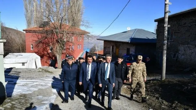 Başkan Gürkan ve Vali Aydın Baruş Kale'de incelemelerde bulundu