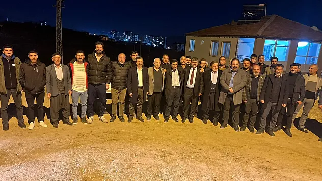 Başkan Karakuş çamurlu mahallesi sakinleri ile bir araya geldi