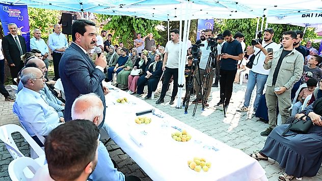 Başkan Taşkın Hanımınçiftliği'nde Vatandaşla Buluştu